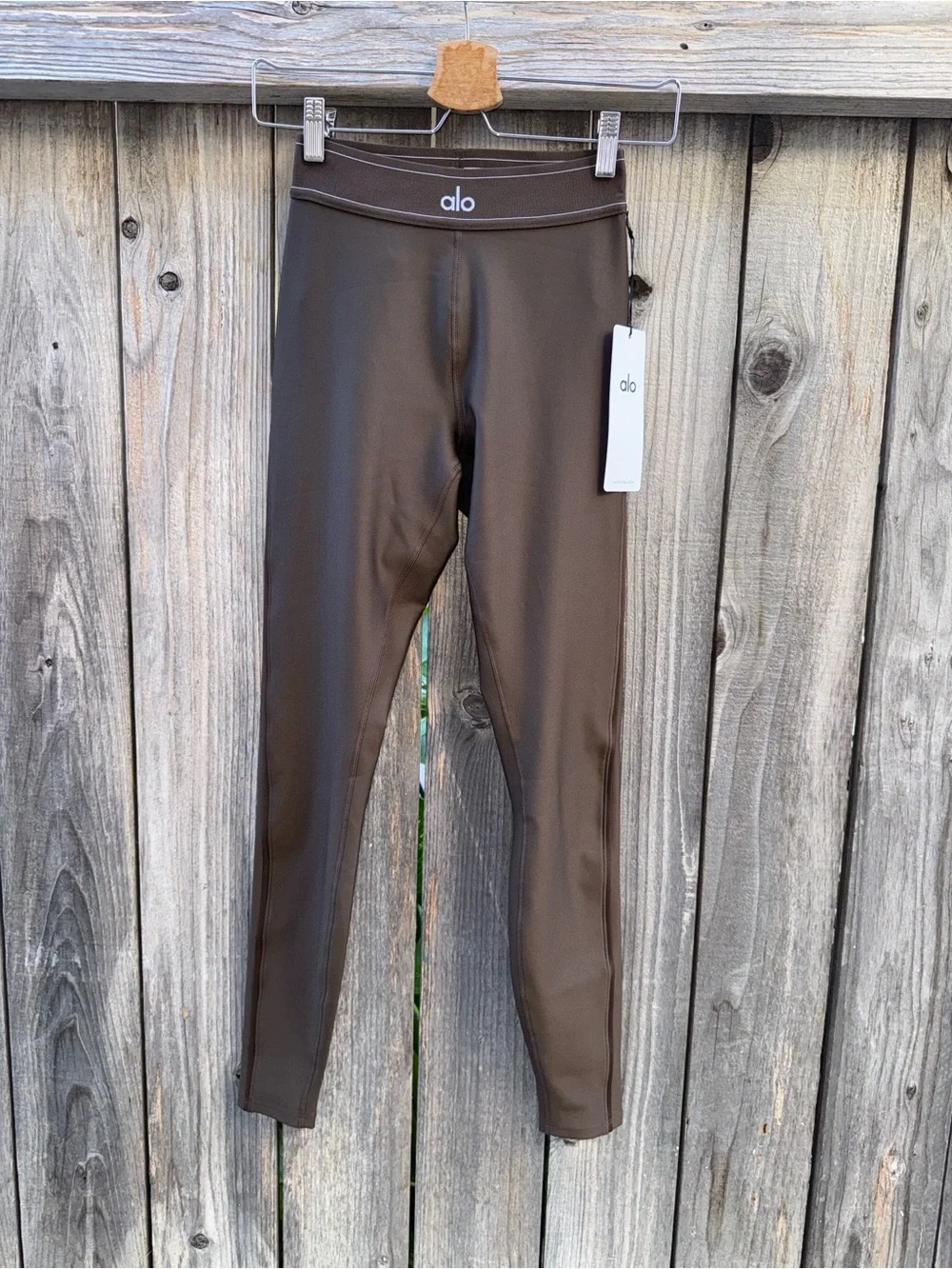 ALO Yoga Airlift High-Waist Suit Up Legging in Espresso Size Small
